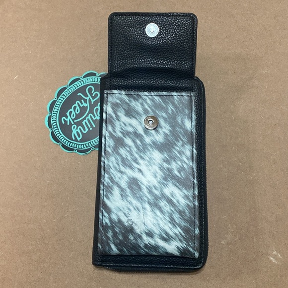 Sterling Kreek Herd That Phone Crossbody - Picture 5 of 6